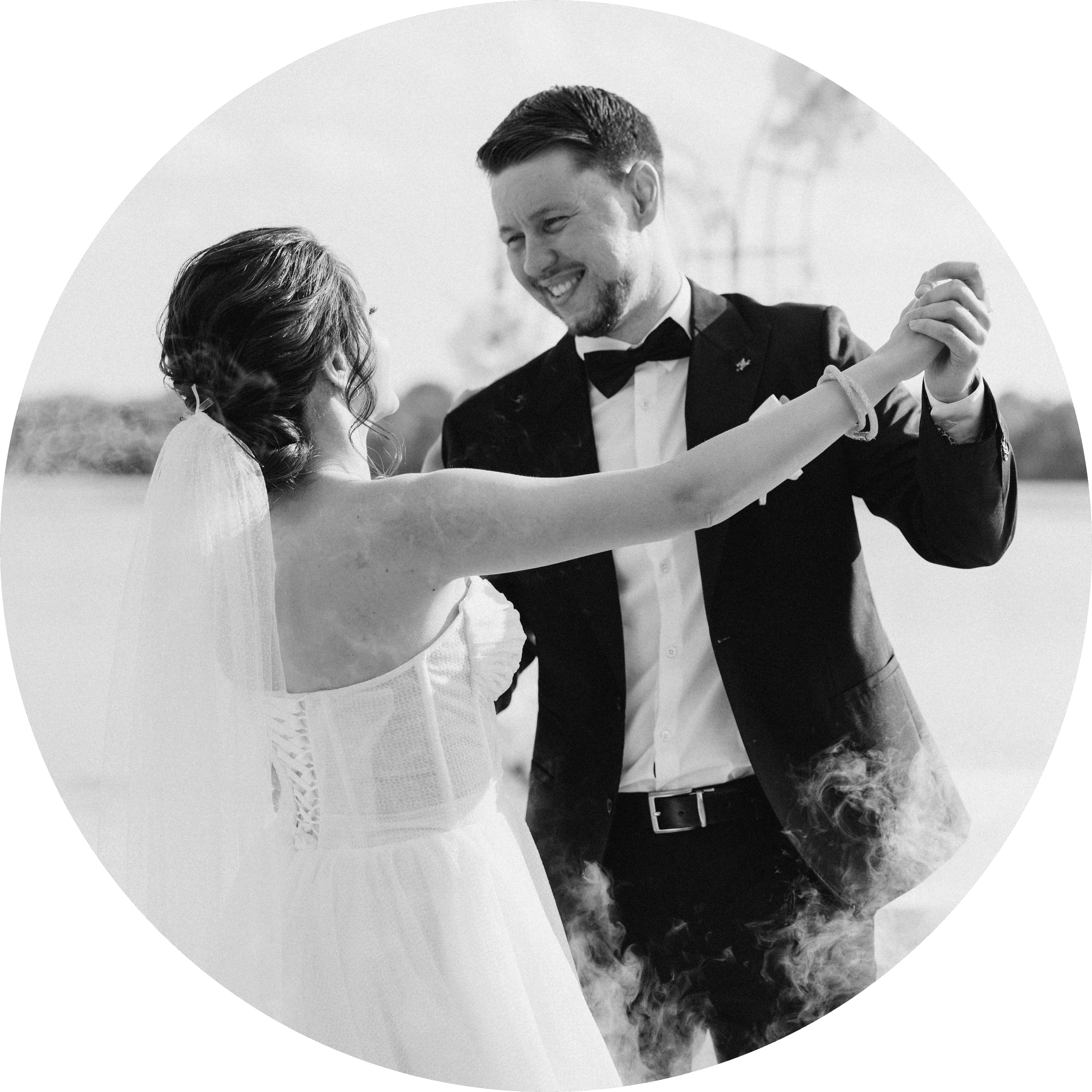 wedding_circular_djbooth